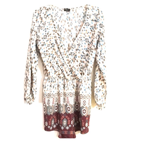 Aggie Pants - AGGIE LONG SLEEVE ROMPER SHORTS SIZE MEDIUM